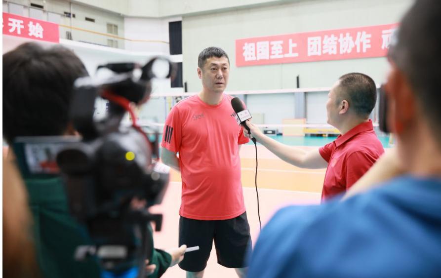体验九游娱乐手机端的社交互动